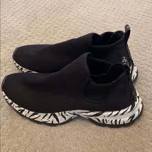 Zara Women’s Sock Sneaker size 39 or 8.5